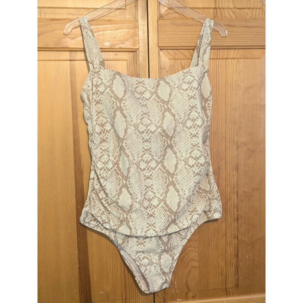 Kona Sol Women's L One Piece Swimsuit Square Neck Snakeskin Print Ruched
